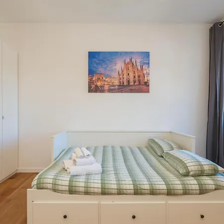 I Host Apartment - Fiuggi 59 Milan Exterior photo